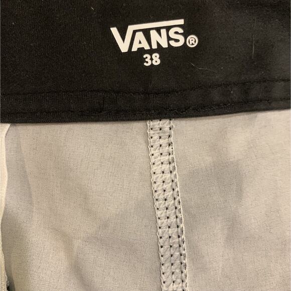 Men's Vans 18" Outseam 4 Way Stretch Color Wave Side Boardshorts Swim Size 38 - Picture 7 of 9